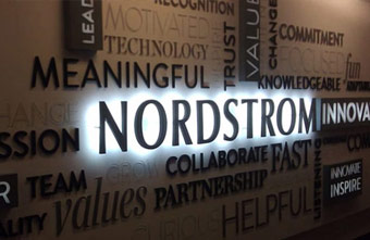 Nguyên tắc bán hàng đỉnh cao của Nordstrom: Gì thì gì, khách hàng luôn là thượng đế!