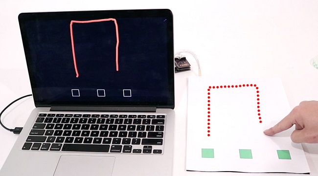 Giấy cảm ứng có thể số hóa hình vẽ tay hiển thị trên máy tính